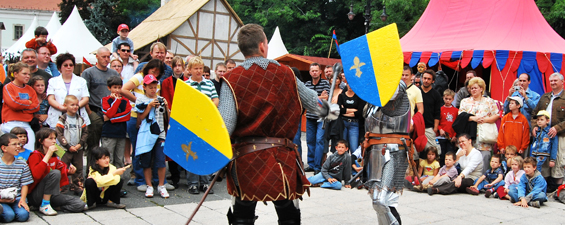 Lovagi torna - Eger, K&ouml;z&eacute;pkori Piact&eacute;r - 2009